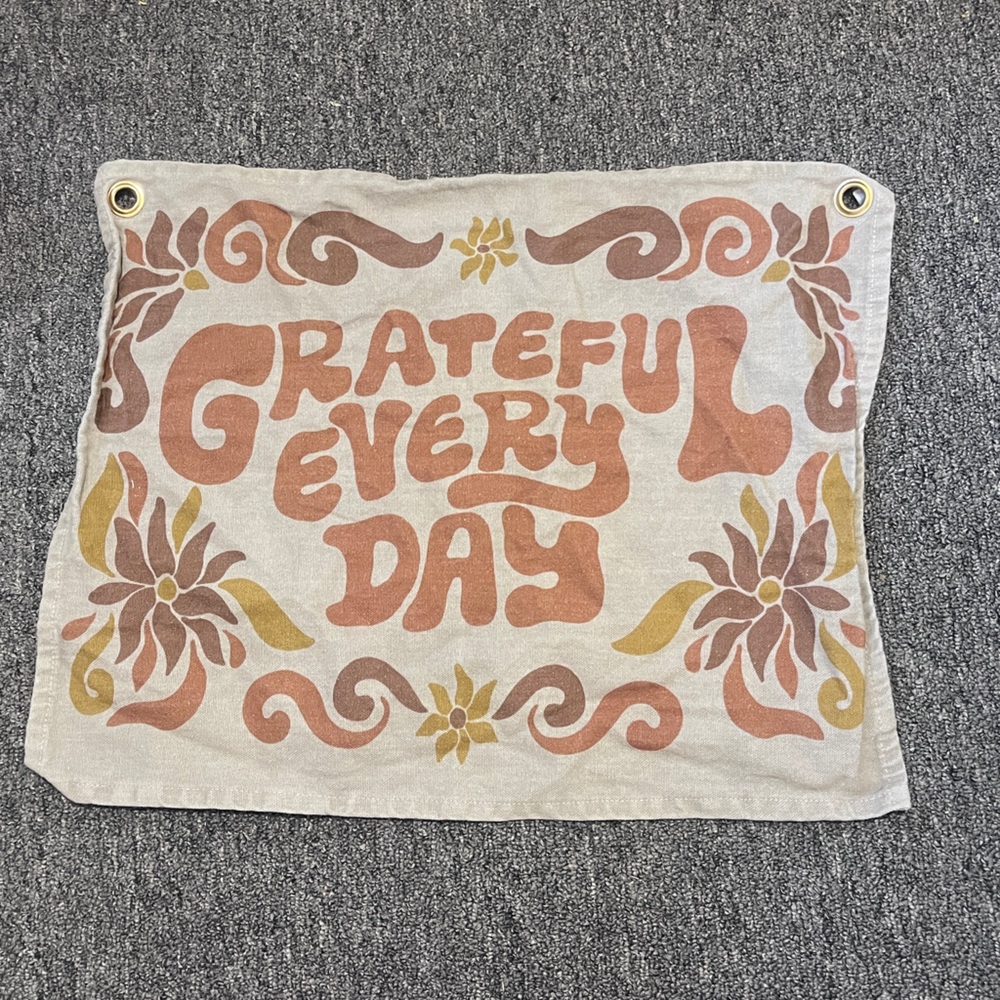 Grateful Every Day Wall Hanging
